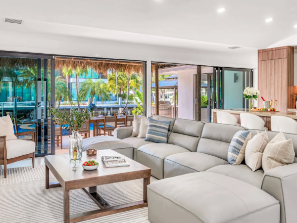 Luxurious Waterfront Property in Fort Lauderdale - Ideal for Families